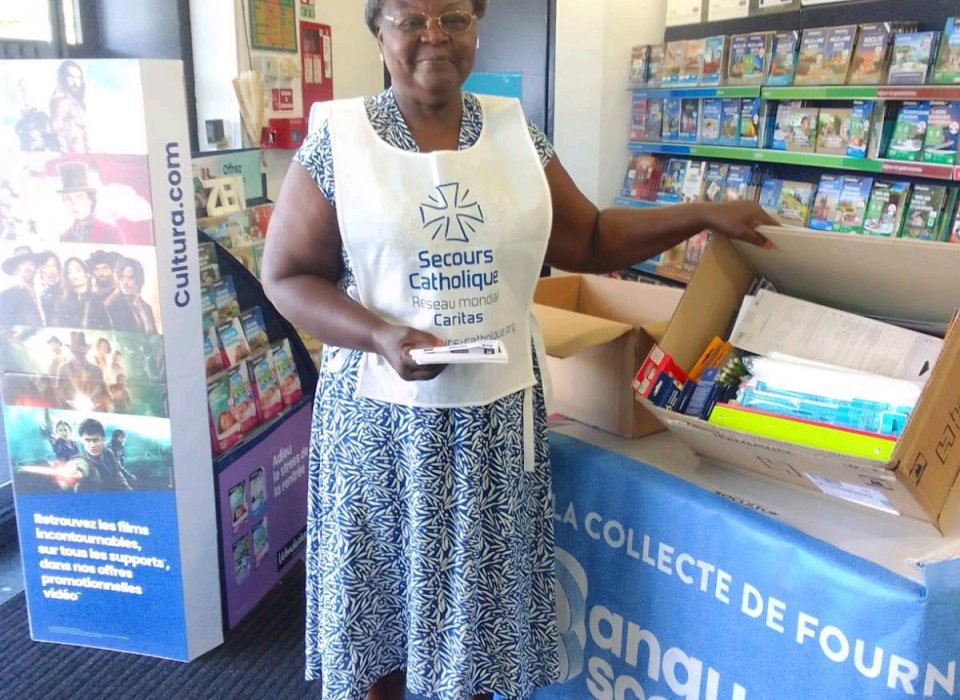 Collecte de fournitures scolaires chez Cultura à Givors